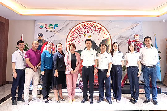 周五质量强企服务日 宝安市场监管局走进银河官网