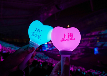 银河官网LED屏和荧光棒闪耀周杰伦上海演唱会（第三场）