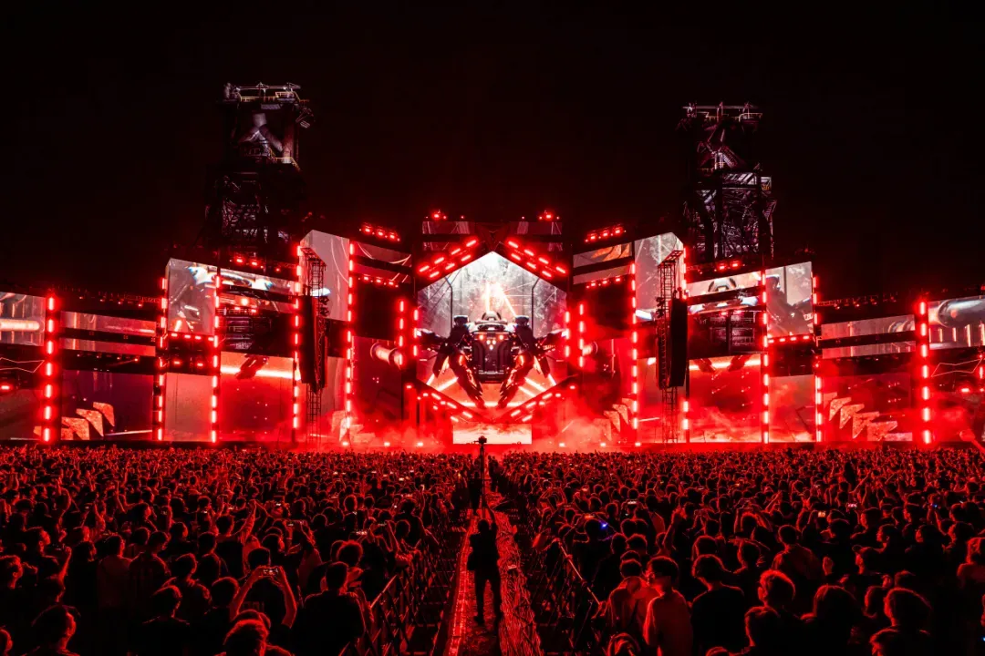 风暴电影节LED电子屏 风暴电影节LED电子屏